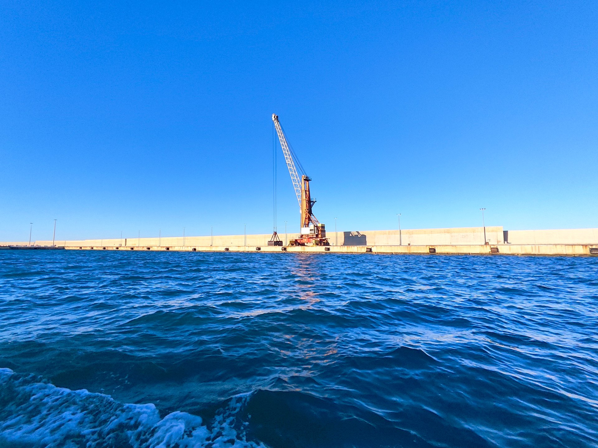 Boat tour along the coastlines of Monopoli
