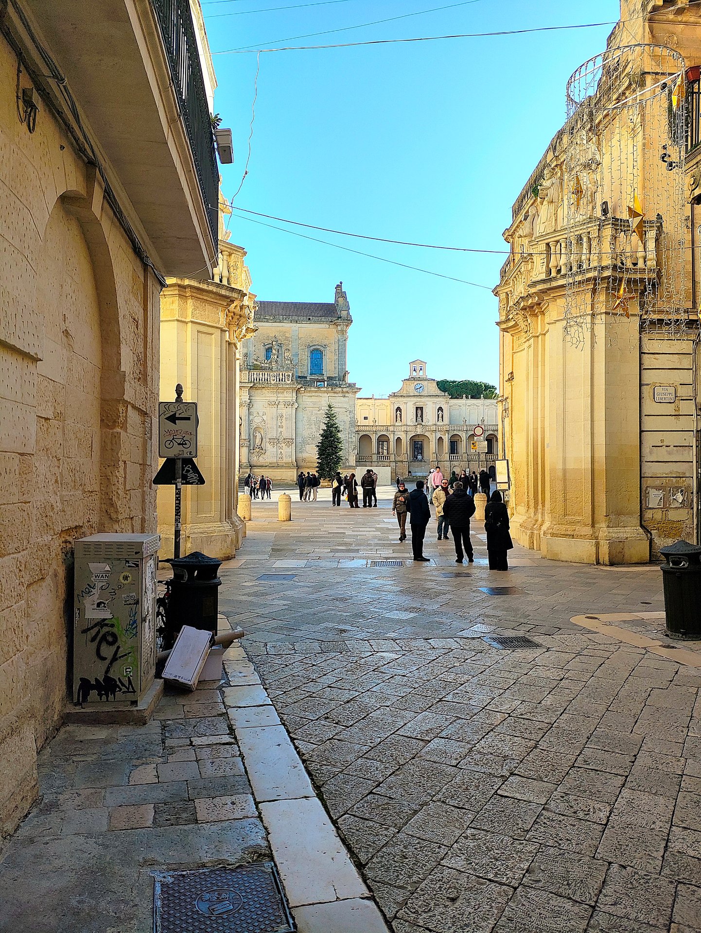 Lecce’s Golden Masterpiece: Piazza Duomo