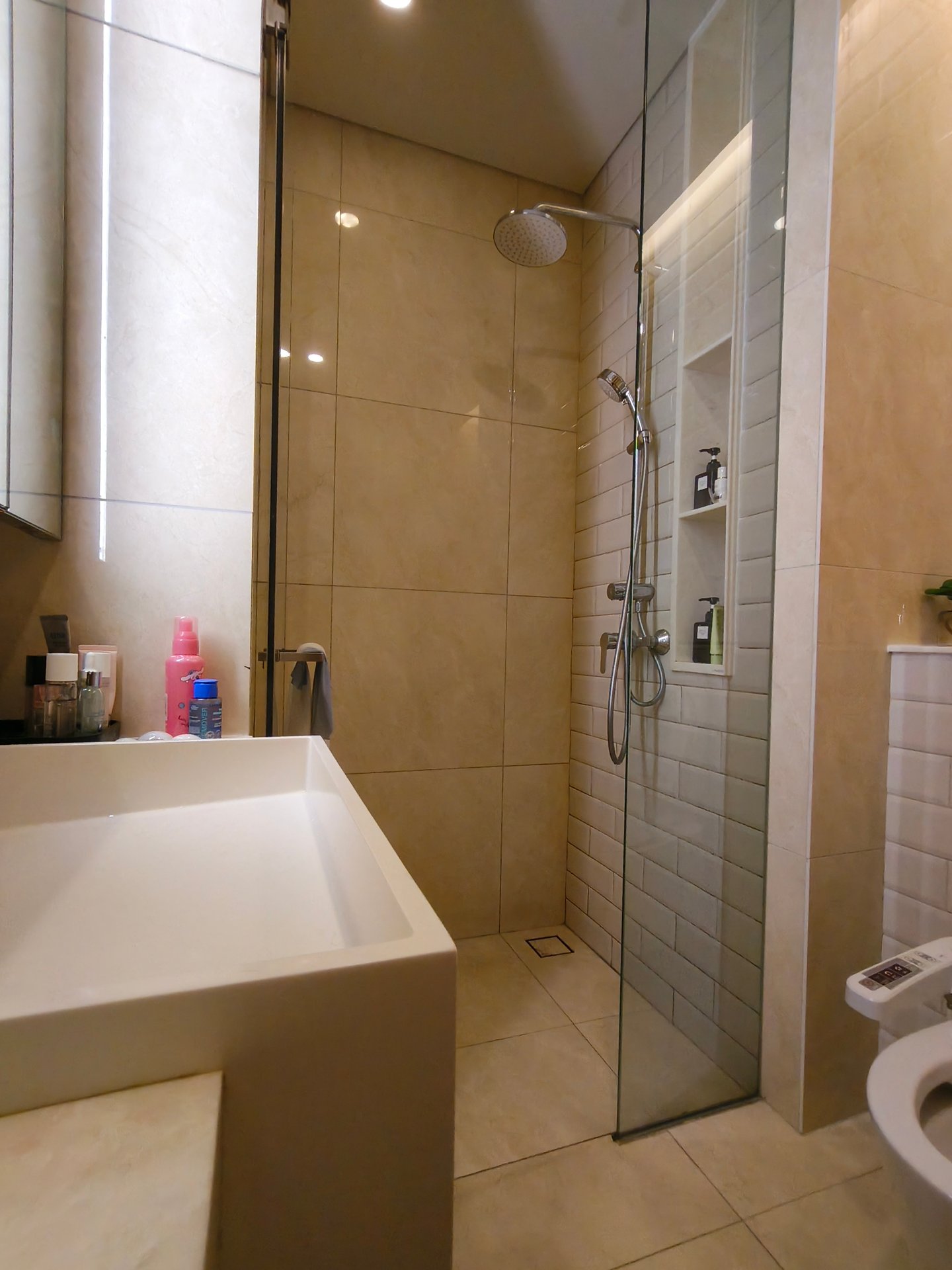 Wyndham Garden Bangkok Sukhumvit 42 โรงแรมวินแดม การ์เด้น แบงคอก สุขุมวิท 42