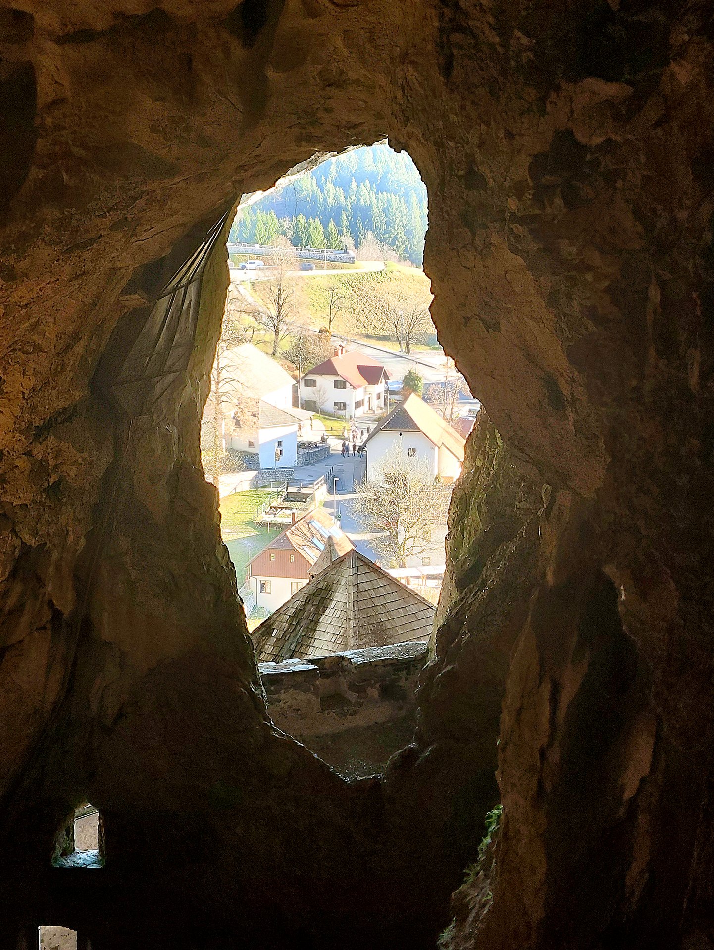 Predjama Castle