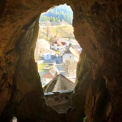 Predjama Castle