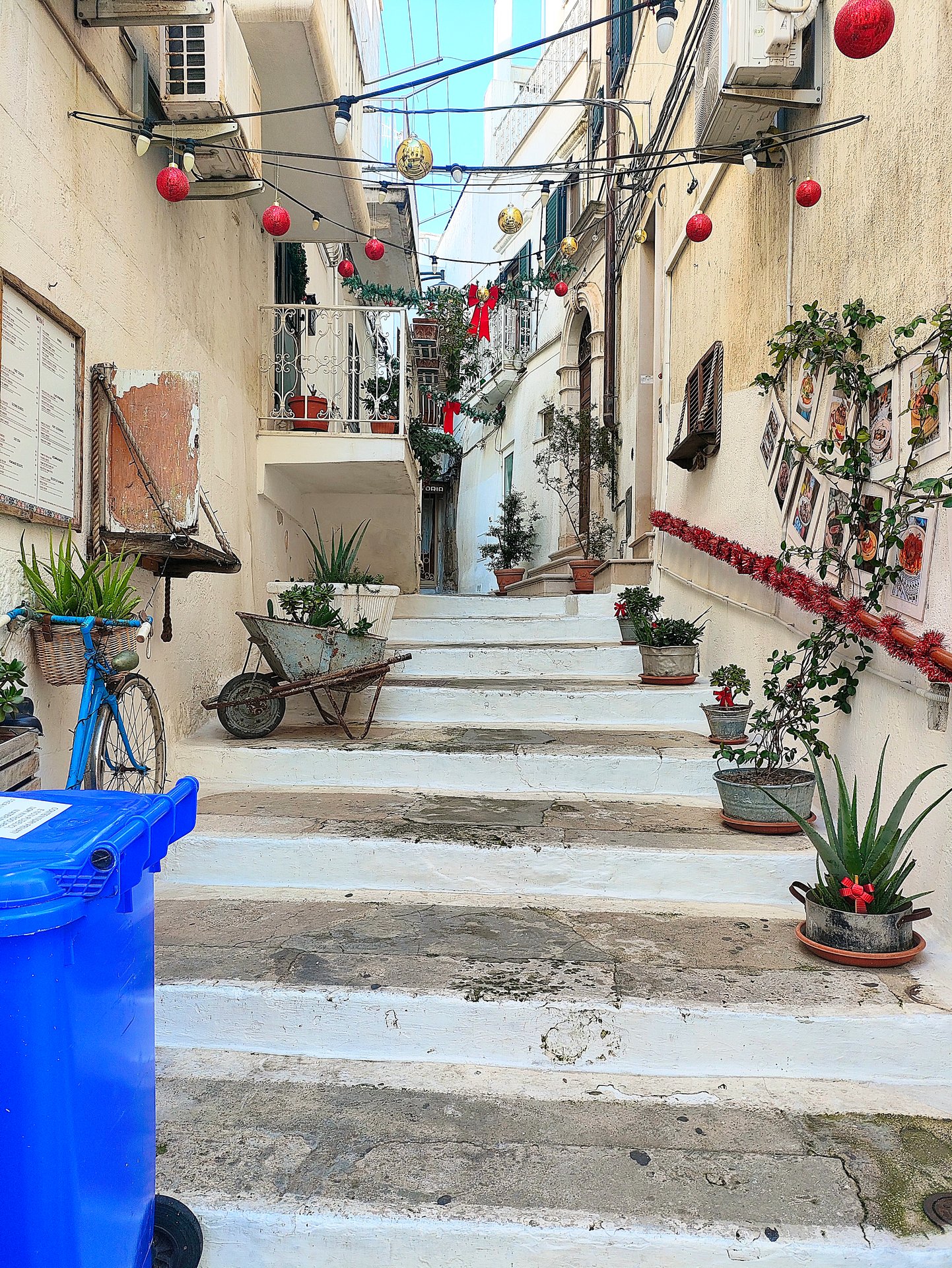 Winding Through the White City at Your Own Pace