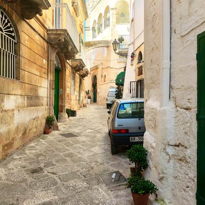 Winding Through the White City at Your Own Pace