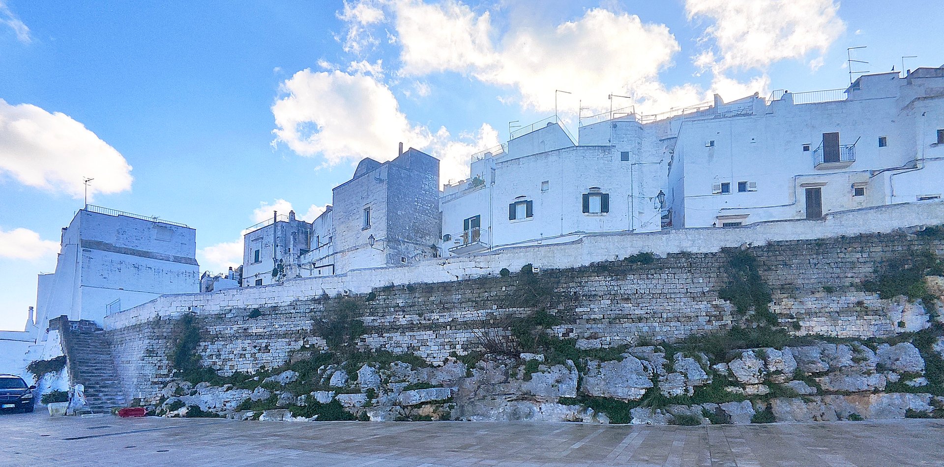 Winding Through the White City at Your Own Pace