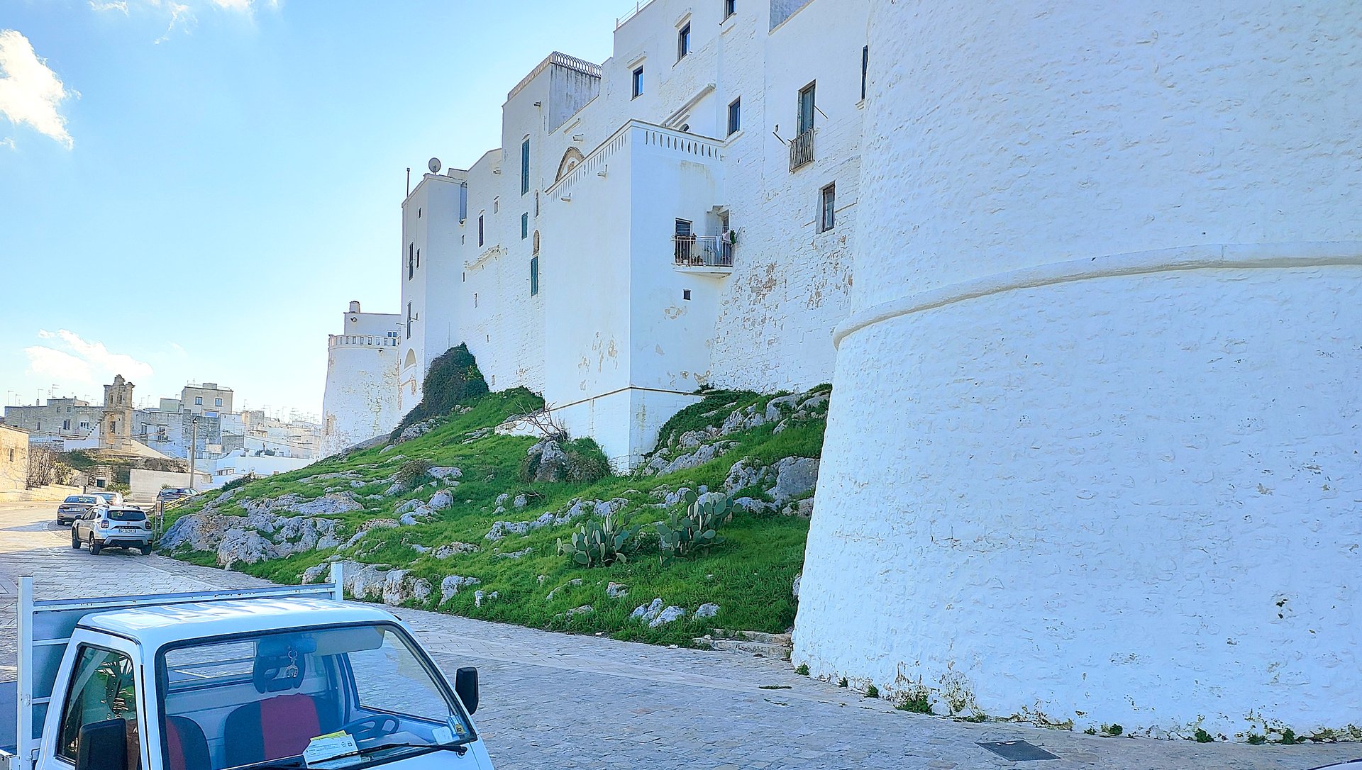 Winding Through the White City at Your Own Pace
