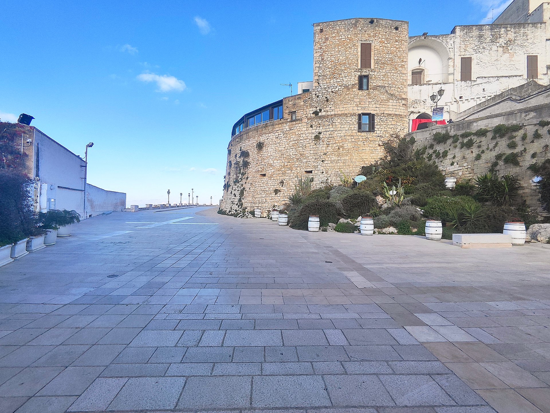 Winding Through the White City at Your Own Pace