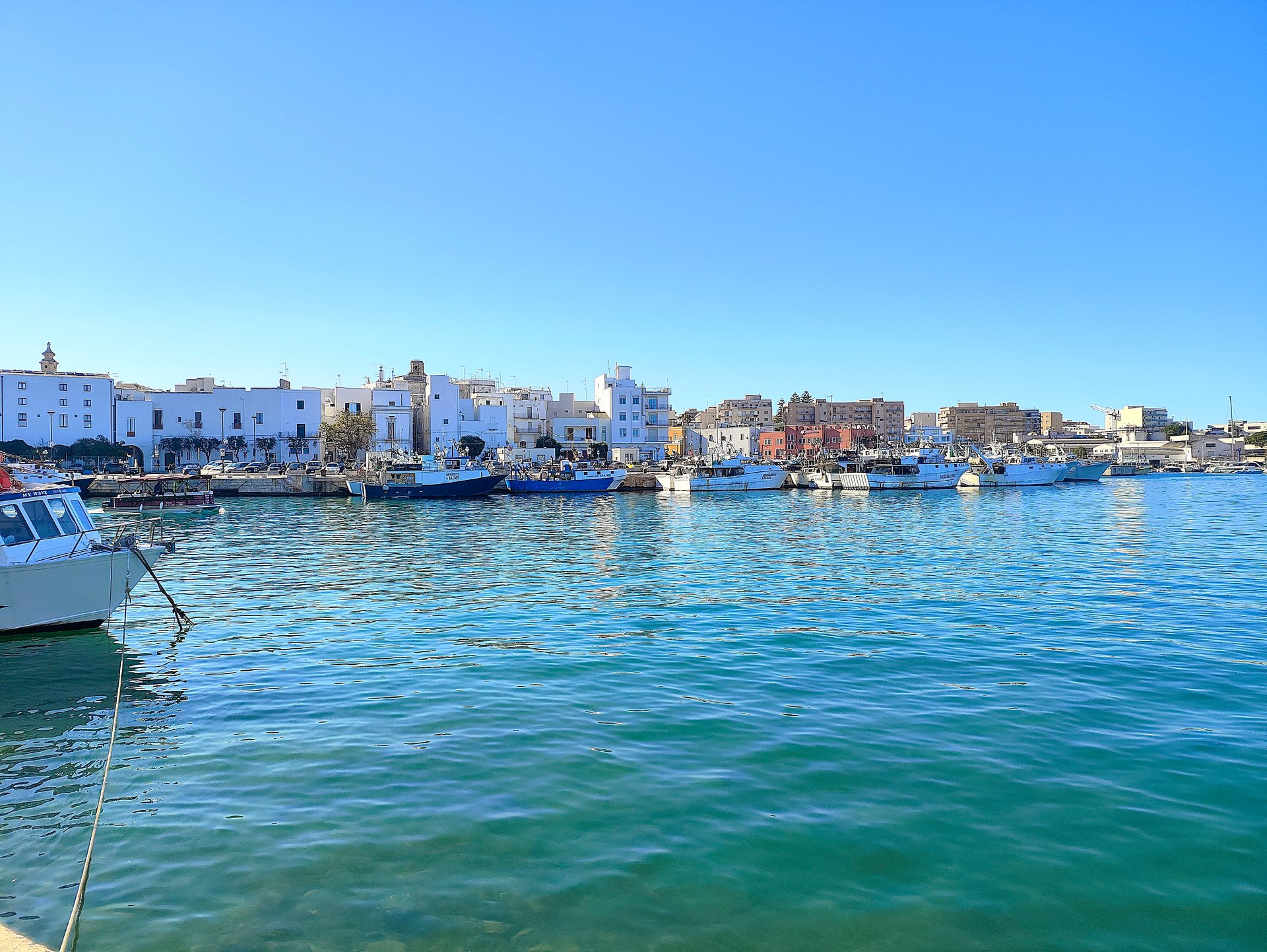 Porto Antico: Monopoli's Enduring Maritime Heart